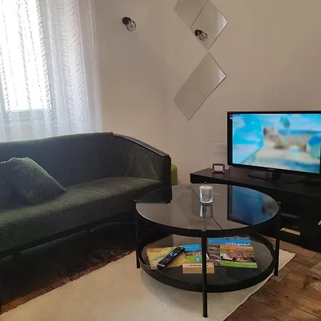 Apartment Aska